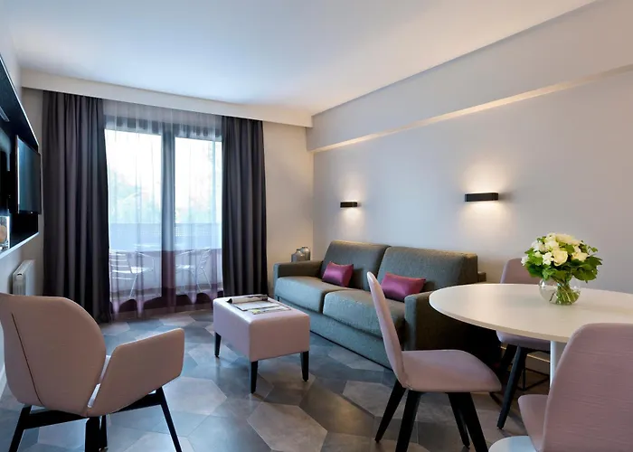 Hotel apartamentowy Citadines Trocadero 3*
